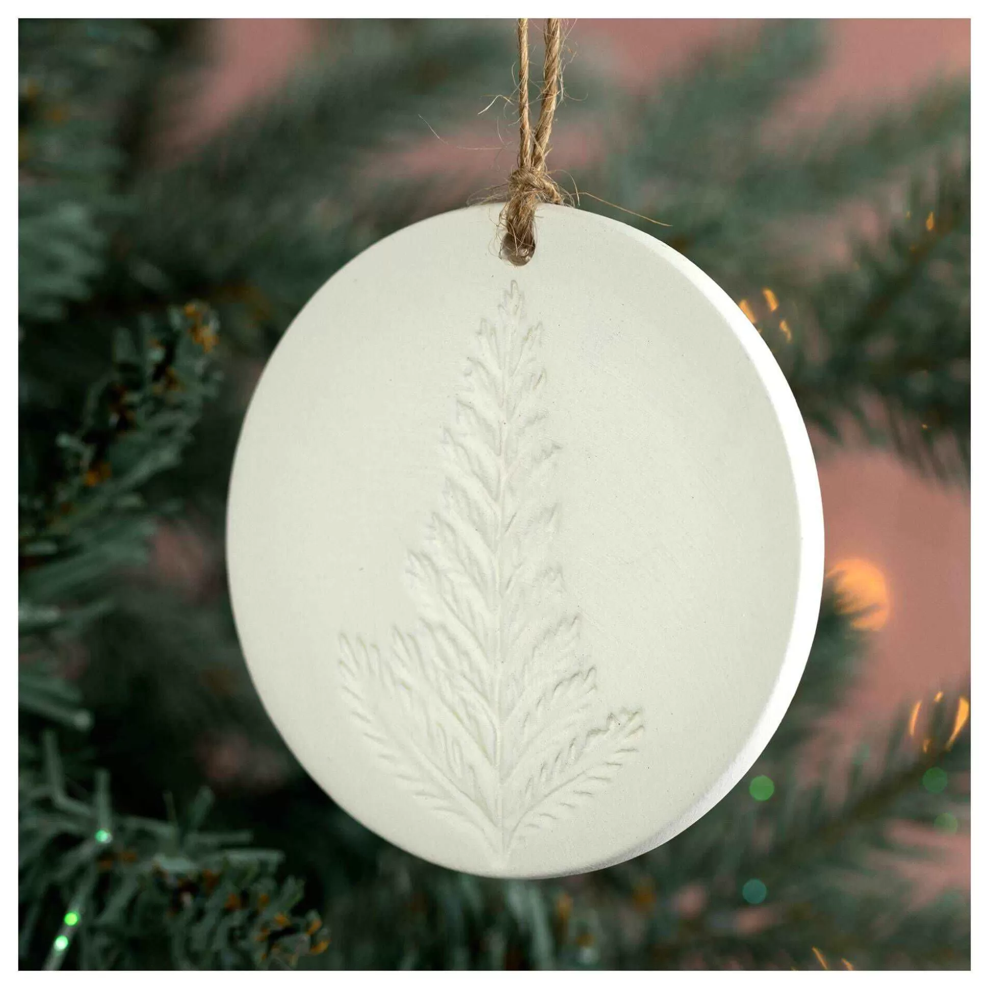 Hanging Ceramic Fern Leaf Decoration 7Cm-Hobbycraft Hot
