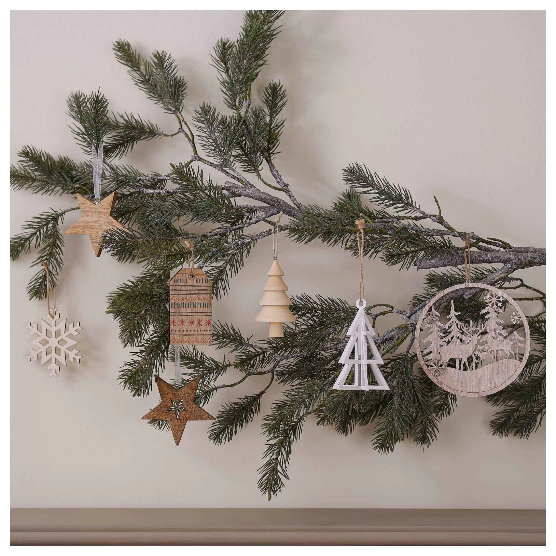 Hanging Wooden Patterned Tag 10Cm-Hobbycraft Flash Sale