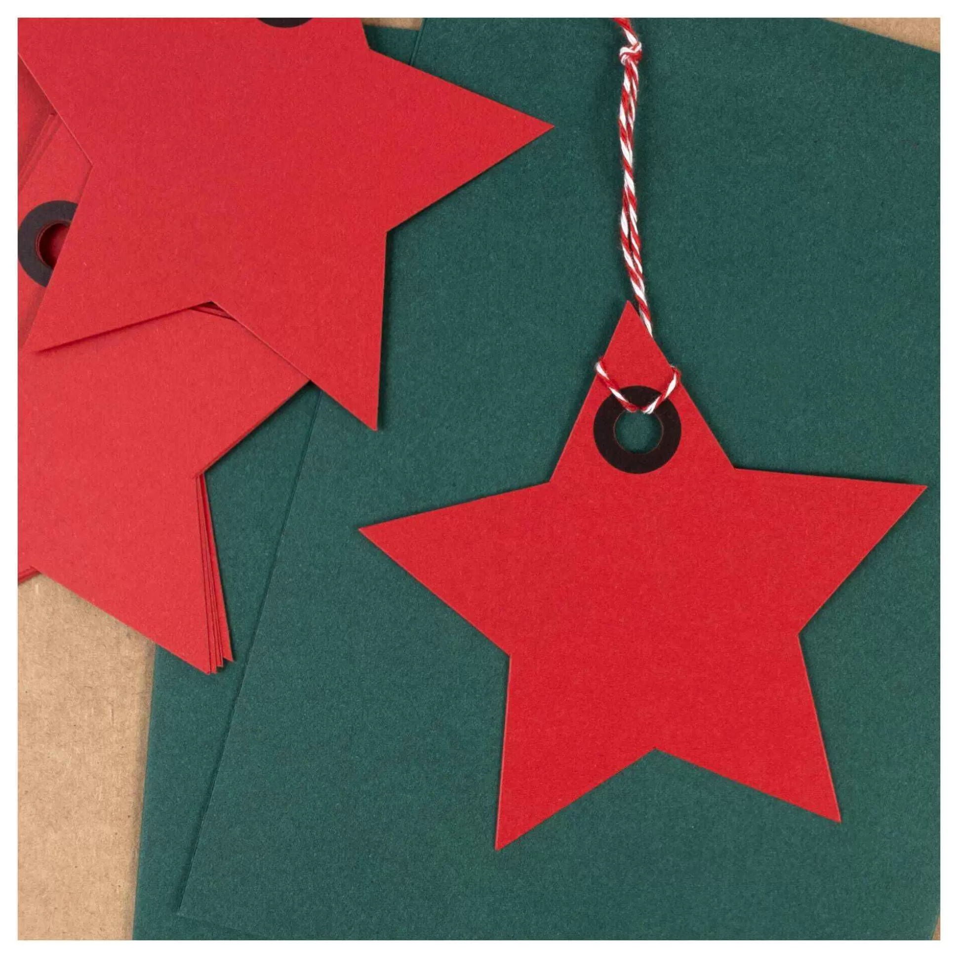 Red Star Gift Tags 10 Pack-Hobbycraft New