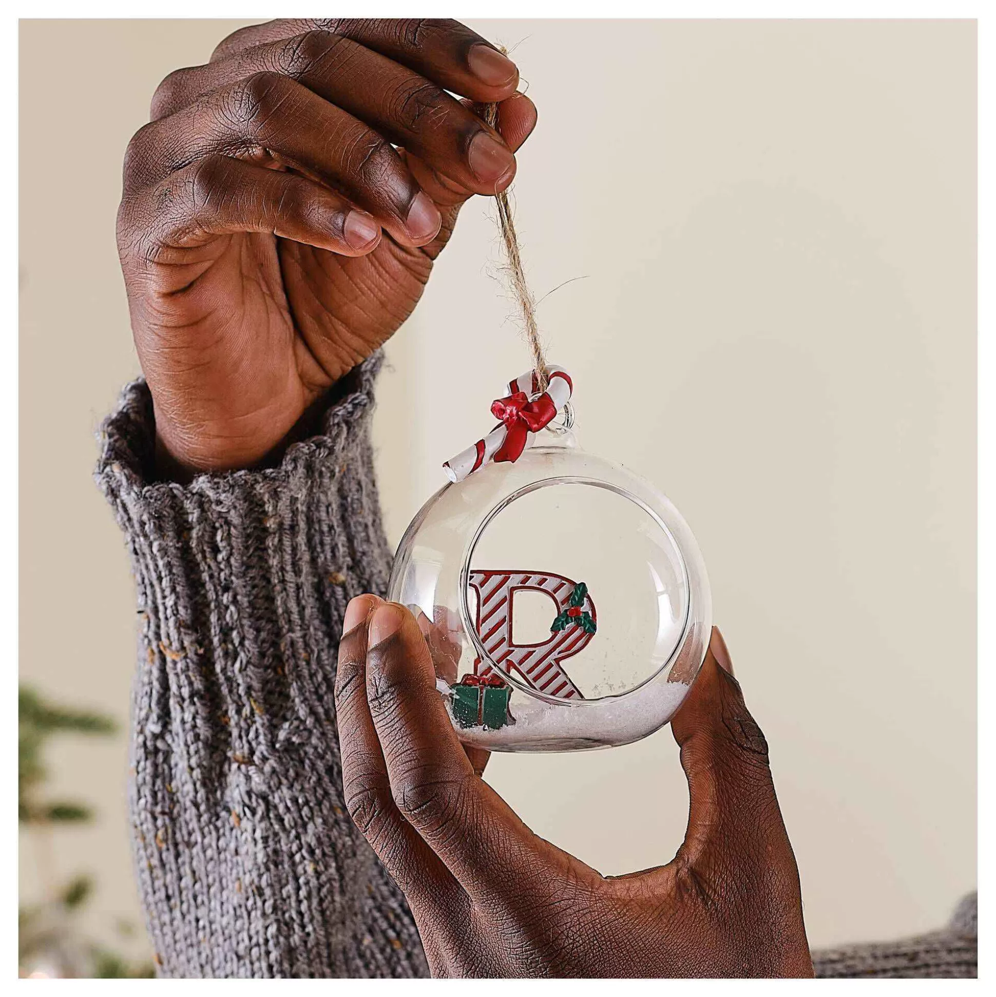 Round Fillable Glass Bauble 8Cm-Hobbycraft Clearance