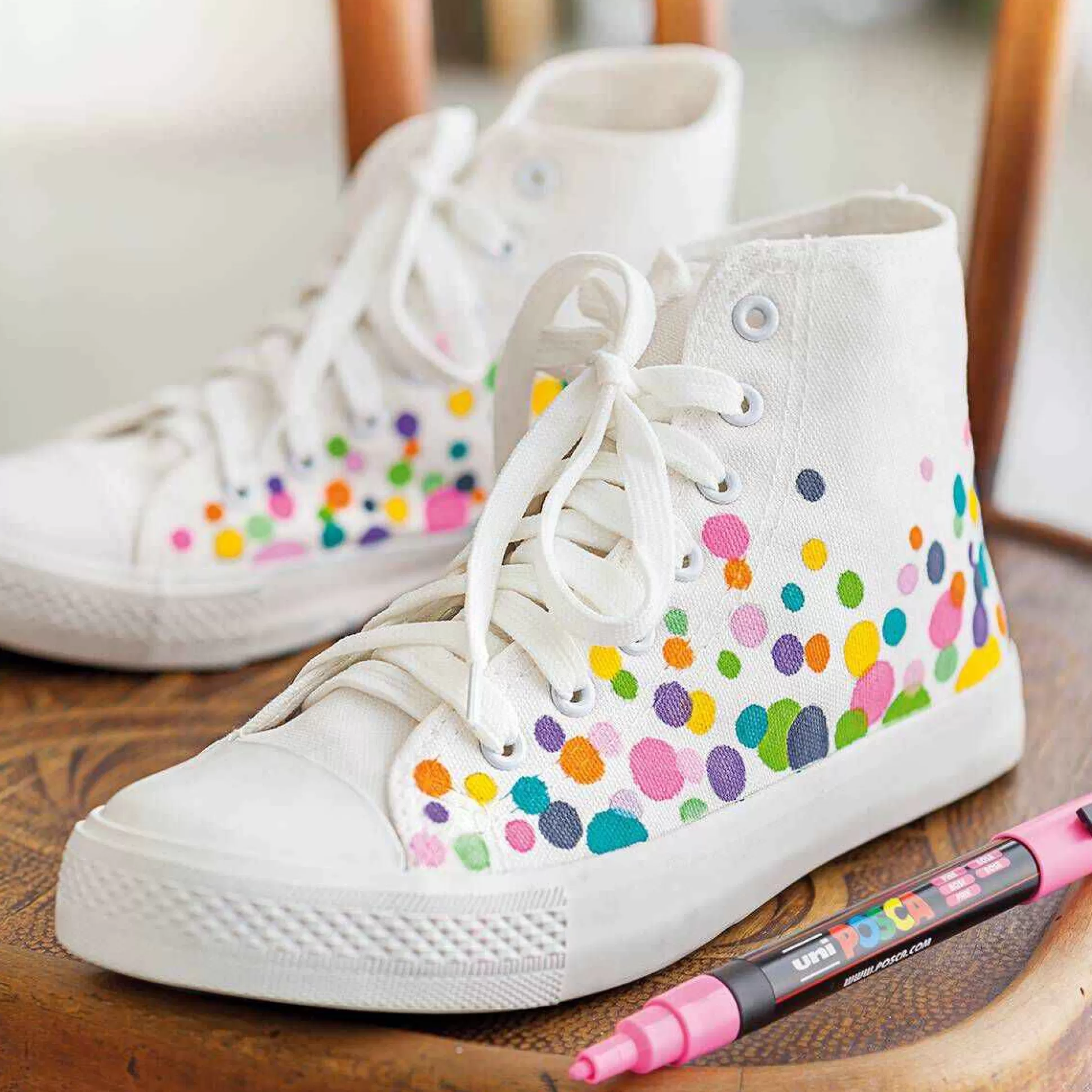 uniball_posca_pc3m_mono_tones_marker_pens_4_pack_3.webp Uni-Ball Posca Pc-3M Mono Tones Marker Pens 4 Pack-Hobbycraft Outlet